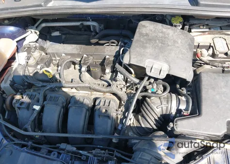 2016 Ford Focus Titanium z USA, uszkodzony, nr VIN 1FADP3N20GL254072